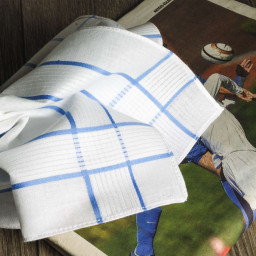 Mouchoir en tissu Elliott sur journal